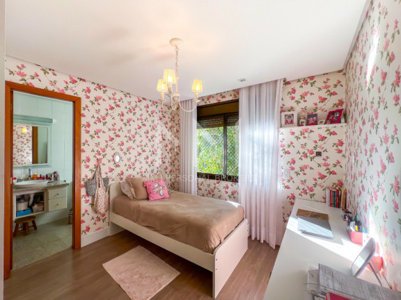 Imagem Apartamento com 3 Quartos à Venda, 168 m² em Rio Branco - Porto Alegre Imagem Apartamento com 3 Quartos à Venda, 168 m² em Rio Branco - Porto Alegre