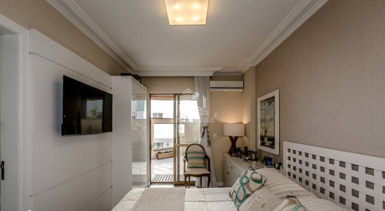 Imagem Apartamento com 3 Quartos à Venda,  em Centro - Balneário Camboriú
