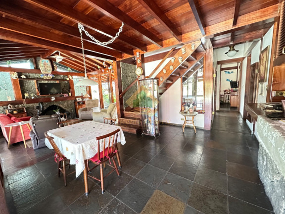 Imagem Casa com 4 Quartos à Venda, 146 m² em Barra Da Lagoa - Ubatuba