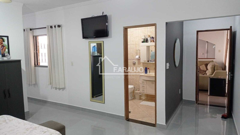 Imagem Casa com 2 Quartos à Venda, 190 m² em Vila Haro - Sorocaba Imagem Casa com 2 Quartos à Venda, 190 m² em Vila Haro - Sorocaba