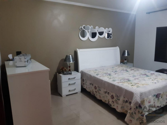 Imagem Casa com 3 Quartos à Venda, 300 m² em Vila Nova Curuçá - São Paulo