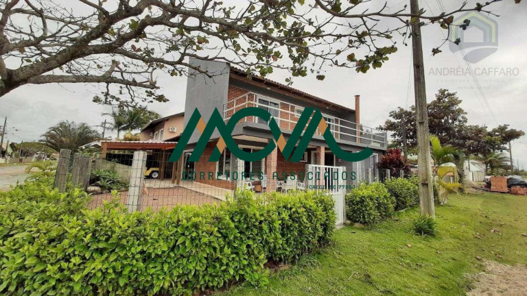 Imagem Casa com 4 Quartos à Venda, 160 m² em Praia Do Imperador - Itapoá Imagem Casa com 4 Quartos à Venda, 160 m² em Praia Do Imperador - Itapoá