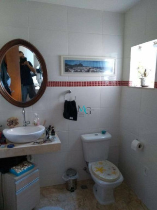 Imagem Casa com 4 Quartos à Venda, 240 m² em Guaratiba - Rio De Janeiro