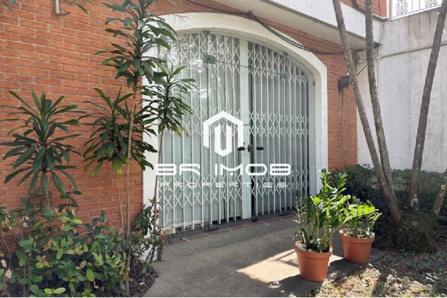 Imagem Casa com 7 Quartos à Venda, 307 m² em Boaçava - São Paulo Imagem Casa com 7 Quartos à Venda, 307 m² em Boaçava - São Paulo