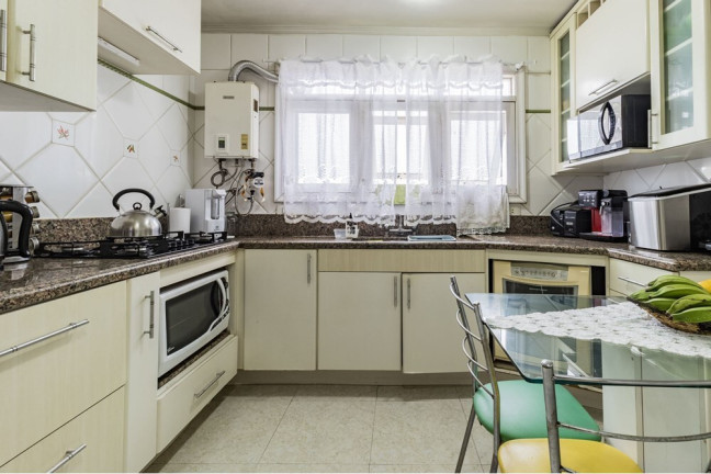 Imagem Casa com 3 Quartos à Venda, 464 m² em Santo Antônio - Porto Alegre Imagem Casa com 3 Quartos à Venda, 464 m² em Santo Antônio - Porto Alegre