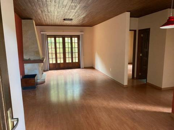 Imagem Casa com 3 Quartos à Venda, 500 m² em Cascatinha - Nova Friburgo Imagem Casa com 3 Quartos à Venda, 500 m² em Cascatinha - Nova Friburgo