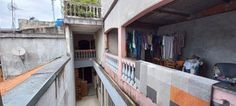 Imagem Casa com 5 Quartos à Venda, 240 m² em Vila Nova York - São Paulo Imagem Casa com 5 Quartos à Venda, 240 m² em Vila Nova York - São Paulo