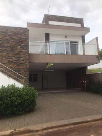 Casa de Condomínio com 3 Quartos à Venda, 220 m²