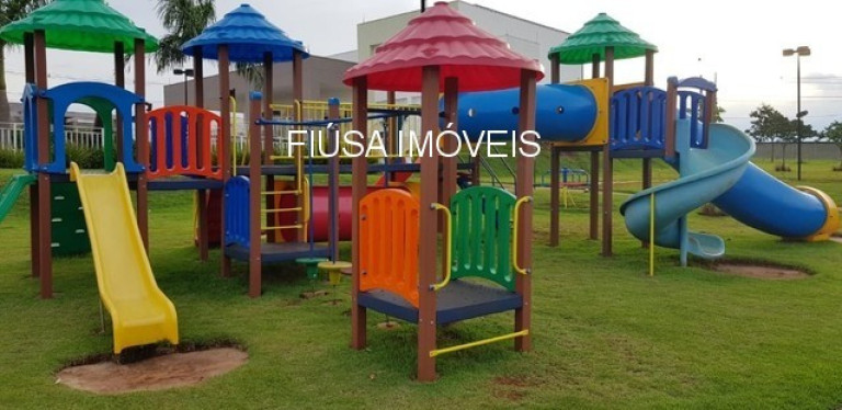 Imagem Casa com 3 Quartos à Venda, em Vila Do Golf - Ribeirão Preto Imagem Casa com 3 Quartos à Venda, em Vila Do Golf - Ribeirão Preto