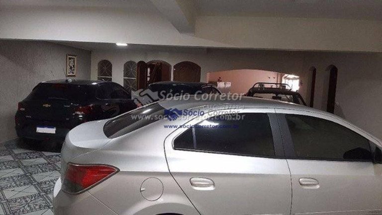 Imagem Sobrado com 3 Quartos à Venda, 398 m² em Vila Galvão - Guarulhos Imagem Sobrado com 3 Quartos à Venda, 398 m² em Vila Galvão - Guarulhos