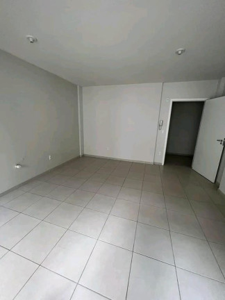 Imagem Apartamento com 2 Quartos à Venda, 61 m² em Pinheirinho - Criciúma