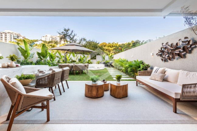 Imagem Casa com 3 Quartos à Venda, 338 m² em Barra Da Tijuca - Rio De Janeiro Imagem Casa com 3 Quartos à Venda, 338 m² em Barra Da Tijuca - Rio De Janeiro