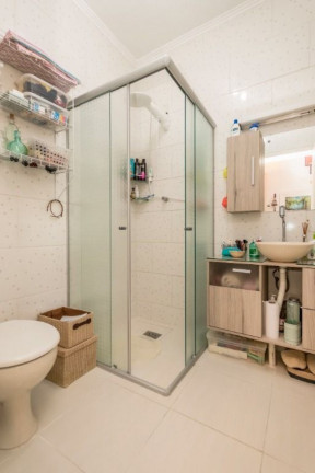 Imagem Imóvel com 2 Quartos à Venda, 60 m² em São João - Porto Alegre Imagem Imóvel com 2 Quartos à Venda, 60 m² em São João - Porto Alegre