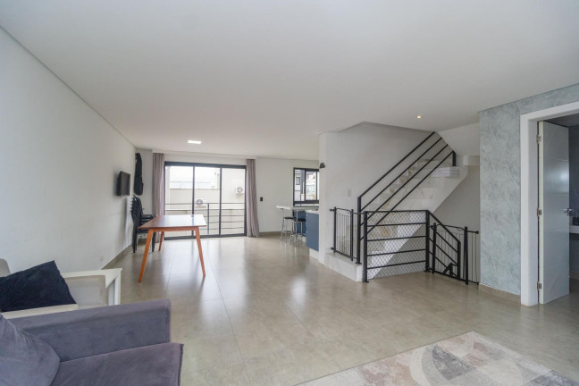 Imagem Sobrado com 3 Quartos para Alugar, 178 m² em Portão - Curitiba Imagem Sobrado com 3 Quartos para Alugar, 178 m² em Portão - Curitiba