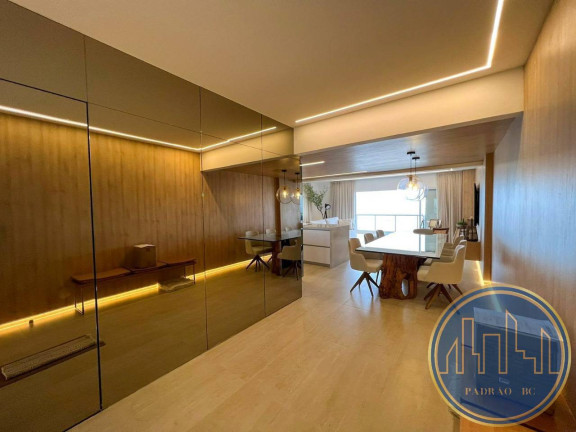 Imagem Apartamento com 4 Quartos para Temporada,  em Centro - Balneário Camboriú