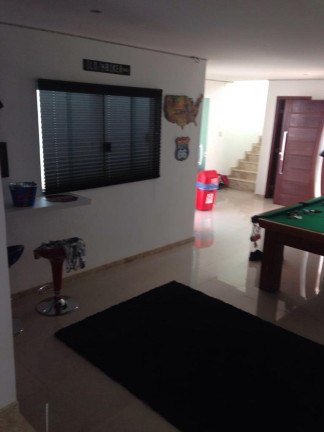 Imagem Casa com 5 Quartos à Venda, 380 m² em Itapuã - Salvador Imagem Casa com 5 Quartos à Venda, 380 m² em Itapuã - Salvador