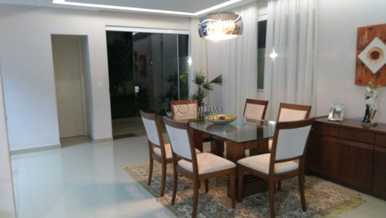 Imagem Casa com 4 Quartos à Venda, em Lagoa - Macaé Imagem Casa com 4 Quartos à Venda, em Lagoa - Macaé