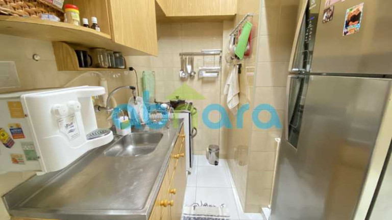Imagem Apartamento com 2 Quartos à Venda, 72 m² em Copacabana - Rio De Janeiro Imagem Apartamento com 2 Quartos à Venda, 72 m² em Copacabana - Rio De Janeiro