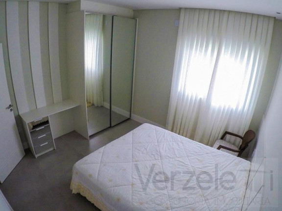 Imagem Casa com 6 Quartos à Venda, 500 m² em Mariscal - Bombinhas Imagem Casa com 6 Quartos à Venda, 500 m² em Mariscal - Bombinhas