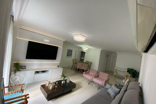 Imagem Apartamento com 3 Quartos à Venda, 154 m² em Centro - Balneário Camboriú Imagem Apartamento com 3 Quartos à Venda, 154 m² em Centro - Balneário Camboriú