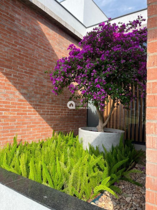 Imagem Casa com 4 Quartos à Venda, 300 m² Imagem Casa com 4 Quartos à Venda, 300 m²