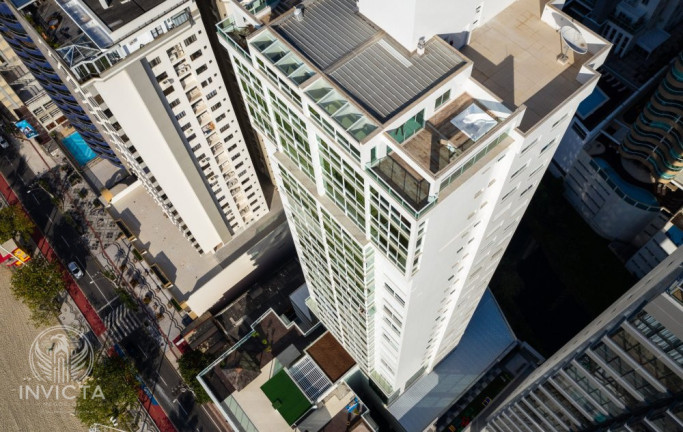 Imagem Cobertura com 3 Quartos à Venda, 242 m² em Centro - Balneário Camboriú Imagem Cobertura com 3 Quartos à Venda, 242 m² em Centro - Balneário Camboriú