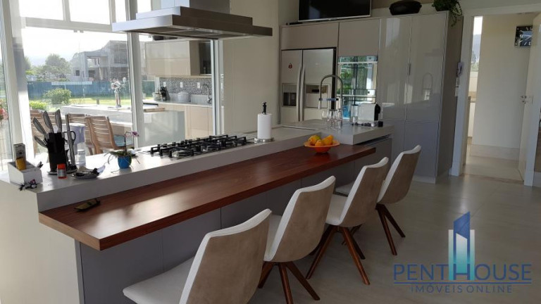 Imagem Casa com 4 Quartos à Venda, 930 m² em Centro - Camboriú