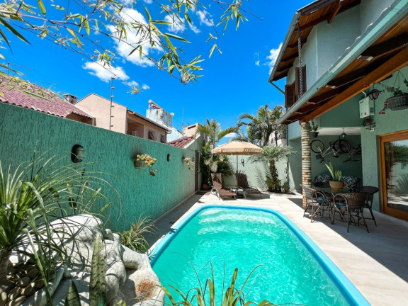 Imagem Casa com 3 Quartos à Venda, em Moinhos De Vento - Canoas Imagem Casa com 3 Quartos à Venda, em Moinhos De Vento - Canoas