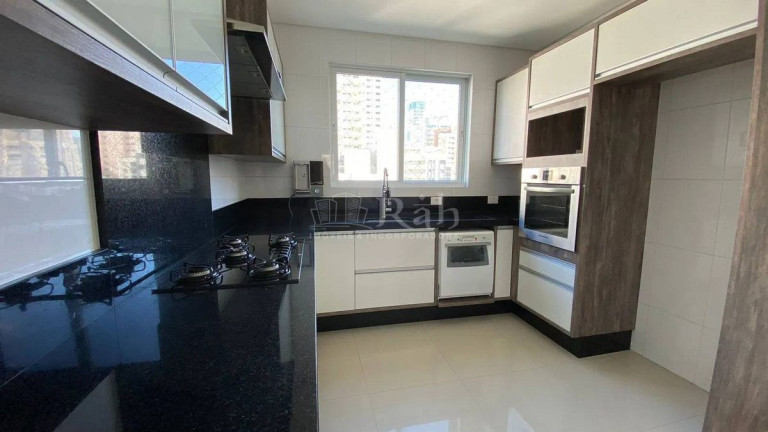 Imagem Apartamento com 3 Quartos à Venda, 138 m² em Centro - Balneário Camboriú Imagem Apartamento com 3 Quartos à Venda, 138 m² em Centro - Balneário Camboriú