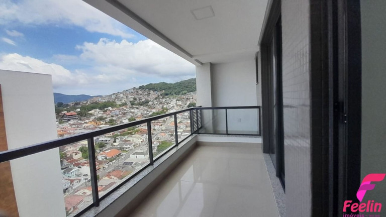Imagem Apartamento com 3 Quartos à Venda, 123 m² em Agronômica - Florianópolis Imagem Apartamento com 3 Quartos à Venda, 123 m² em Agronômica - Florianópolis