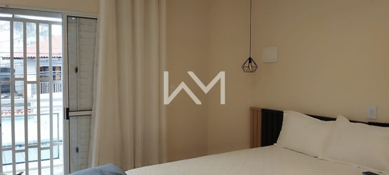 Imagem Sobrado com 3 Quartos à Venda, 180 m² em Jardim Santa Clara - Guarulhos Imagem Sobrado com 3 Quartos à Venda, 180 m² em Jardim Santa Clara - Guarulhos