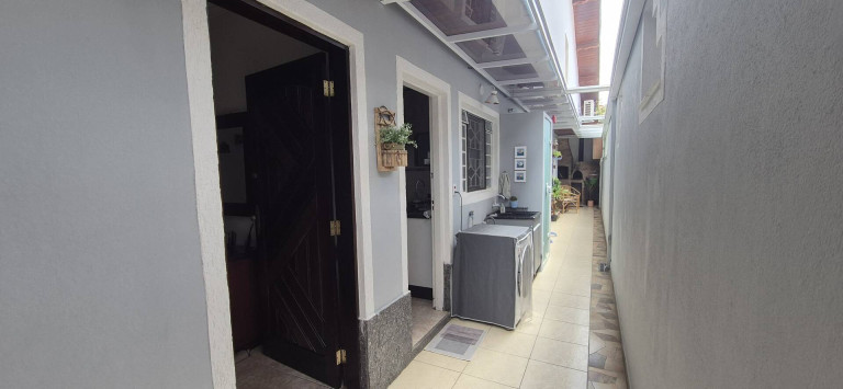 Imagem Casa com 2 Quartos à Venda, 141 m² em Jardim Sul - São José Dos Campos Imagem Casa com 2 Quartos à Venda, 141 m² em Jardim Sul - São José Dos Campos