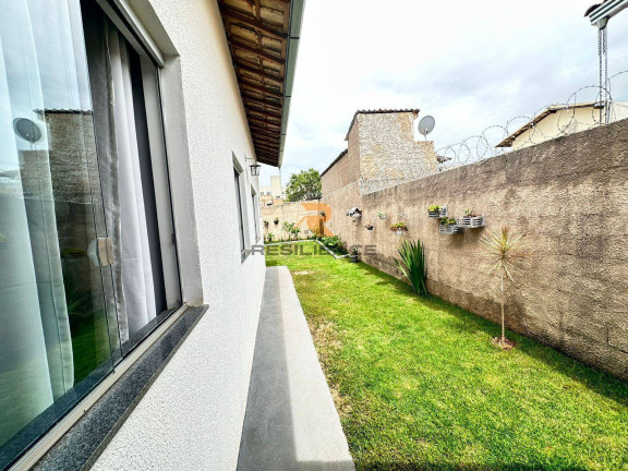 Imagem Casa com 3 Quartos à Venda, 90 m² em Shalimar - Lagoa Santa Imagem Casa com 3 Quartos à Venda, 90 m² em Shalimar - Lagoa Santa