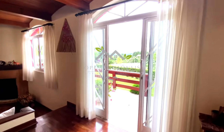 Imagem Casa com 3 Quartos à Venda, 190 m² em Vila Inglesa - Campos Do Jordão Imagem Casa com 3 Quartos à Venda, 190 m² em Vila Inglesa - Campos Do Jordão
