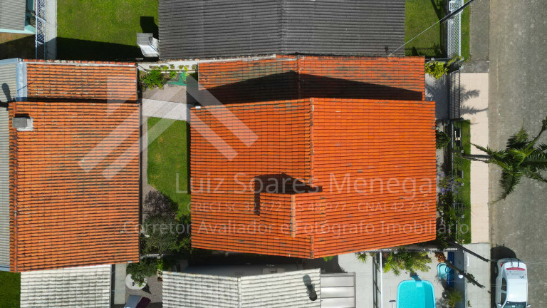 Imagem Casa com 5 Quartos à Venda, 190 m² em Centro - Balneário Rincão Imagem Casa com 5 Quartos à Venda, 190 m² em Centro - Balneário Rincão