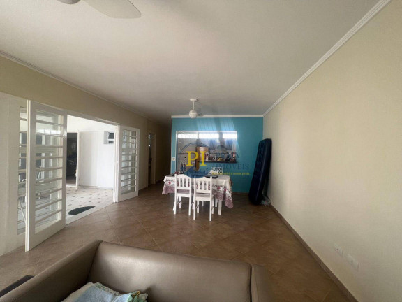 Imagem Casa com 4 Quartos à Venda, 251 m² em Canto Do Forte - Praia Grande Imagem Casa com 4 Quartos à Venda, 251 m² em Canto Do Forte - Praia Grande