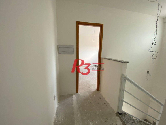 Imagem Imóvel com 3 Quartos à Venda, 131 m² em Encruzilhada - Santos Imagem Imóvel com 3 Quartos à Venda, 131 m² em Encruzilhada - Santos