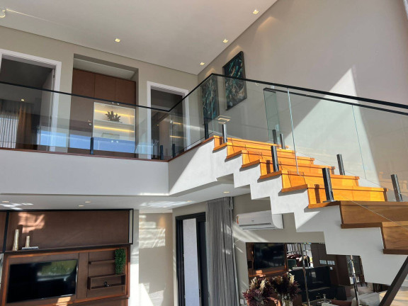 Casa com 5 Quartos à Venda,  em Centro - Xangri-lá