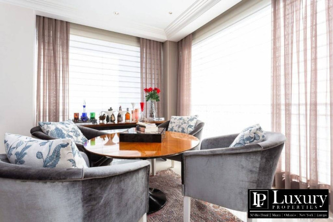 Imagem Apartamento com 3 Quartos à Venda, 367 m² em Itaim Bibi - São Paulo Imagem Apartamento com 3 Quartos à Venda, 367 m² em Itaim Bibi - São Paulo