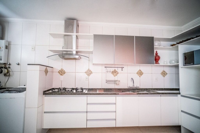 Imagem Apartamento com 3 Quartos à Venda, 255 m² em Jardim Itu - Porto Alegre Imagem Apartamento com 3 Quartos à Venda, 255 m² em Jardim Itu - Porto Alegre