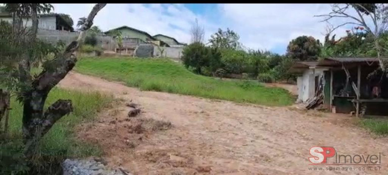 Imagem Terreno à Venda, 1.000 m² em Lambari - Guararema Imagem Terreno à Venda, 1.000 m² em Lambari - Guararema