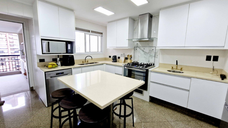 Imagem Apartamento com 4 Quartos à Venda, 401 m² em Vila Suzana - São Paulo Imagem Apartamento com 4 Quartos à Venda, 401 m² em Vila Suzana - São Paulo