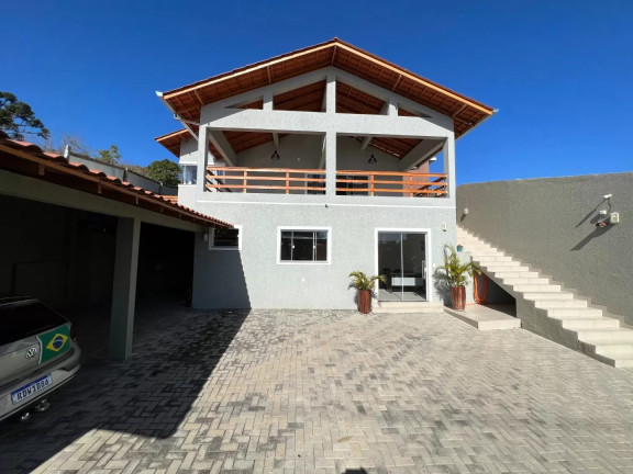 Imagem Casa com 3 Quartos à Venda, 250 m² em Uvaranas - Ponta Grossa Imagem Casa com 3 Quartos à Venda, 250 m² em Uvaranas - Ponta Grossa