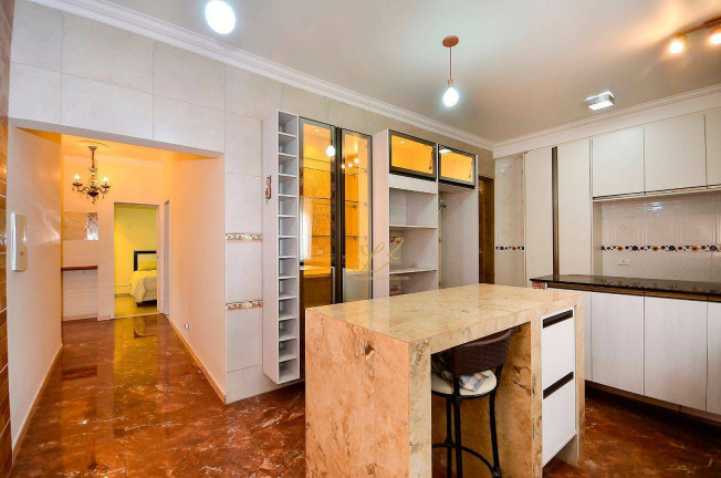 Imagem Casa com 6 Quartos à Venda, 450 m² em Bacacheri - Curitiba Imagem Casa com 6 Quartos à Venda, 450 m² em Bacacheri - Curitiba