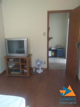 Imagem Casa com 6 Quartos à Venda, 250 m² em Santa Efigenia - Belo Horizonte Imagem Casa com 6 Quartos à Venda, 250 m² em Santa Efigenia - Belo Horizonte