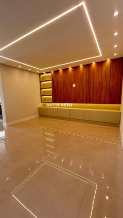 Imagem Imóvel com 4 Quartos à Venda, 470 m² Imagem Imóvel com 4 Quartos à Venda, 470 m²