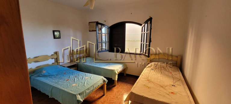 Imagem Casa com 5 Quartos à Venda, 300 m² em Centro - São Pedro Da Aldeia Imagem Casa com 5 Quartos à Venda, 300 m² em Centro - São Pedro Da Aldeia