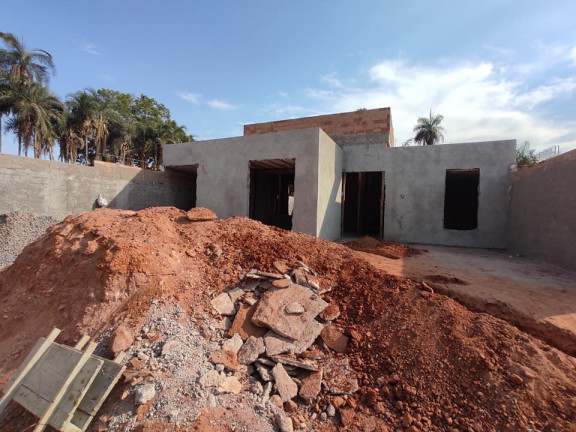 Imagem Imóvel com 
            	3             Quartos à Venda, 136 m² em 
            	Sitios Santa Luzia             - 
            	Aparecida De Goiania            