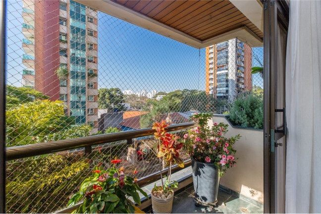 Imagem Apartamento com 3 Quartos à Venda, 200 m² em Moema - São Paulo Imagem Apartamento com 3 Quartos à Venda, 200 m² em Moema - São Paulo
