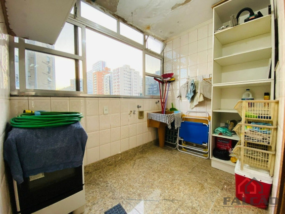 Apartamento com 2 Quartos à Venda ou Locação, 110 m² em José Menino - Santos